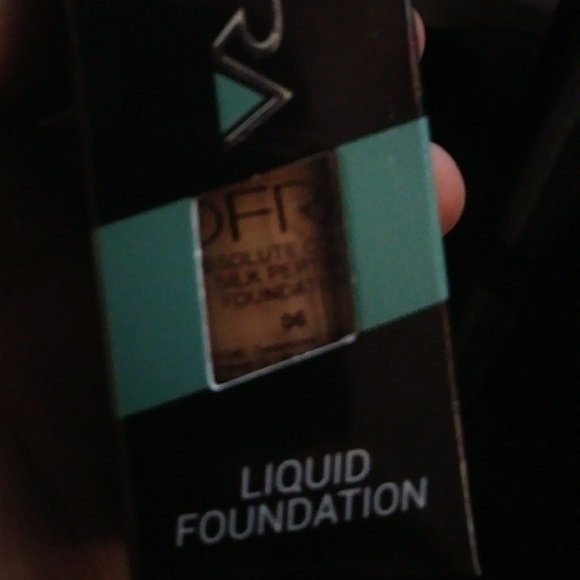 Ofra liquid foundation #1 #4 #6 - Picture 3 of 3
